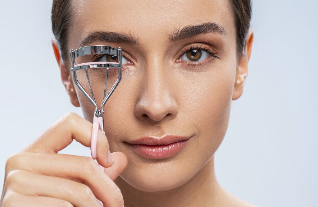 Comment choisir un recourbe-cils chauffant