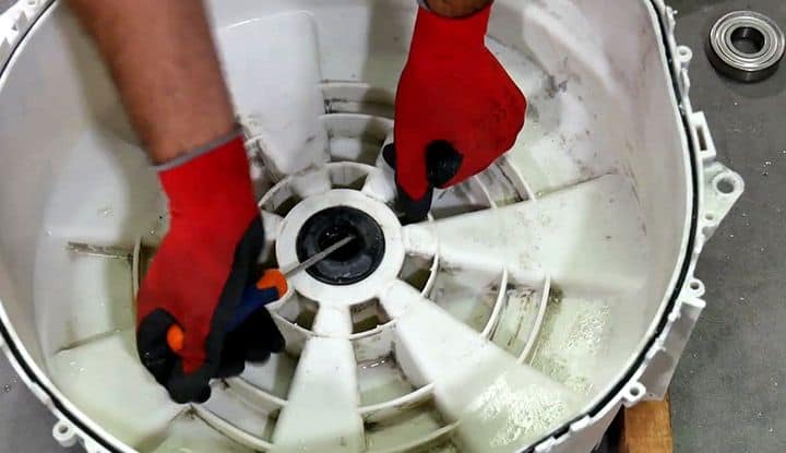 Réparer les roulements d'un lave-linge